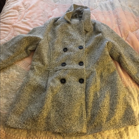 Gray Coat - Picture 1 of 5
